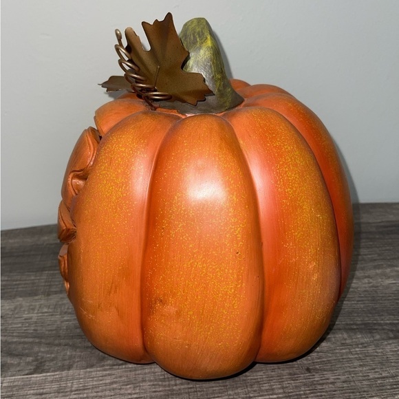 Kirkland's Pre-Lit Monogram G Pumpkin with Metal Stem - Picture 3 of 11